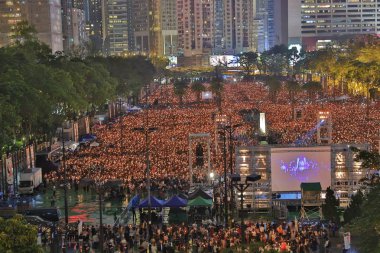 30 mum Işık Victoria Park, 4 Haziran 2019