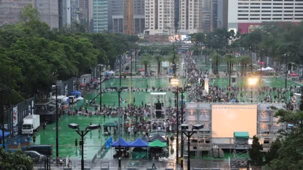 4 de junho de 2019: Vigília à luz das velas em Victoria Park — Vídeo de Stock