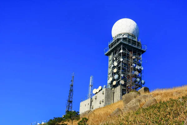 9 Şubat 2009 Radyo İstasyonu Tai Mo Shan at — Stok fotoğraf