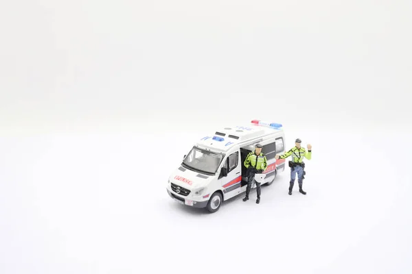 Modelo de carro de polícia escala com figura. 7 Julho 2019 — Fotografia de Stock