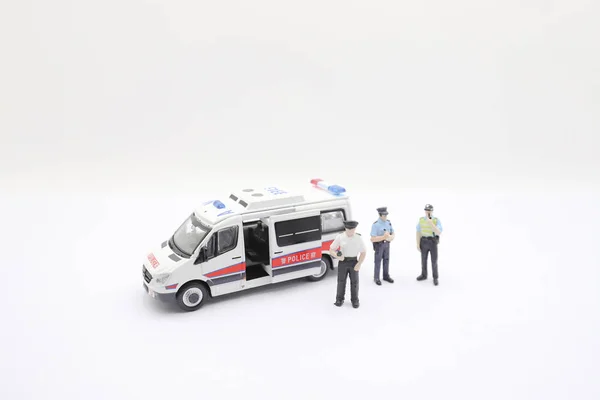 Modelo de coche de policía a escala con figura. 7 julio 2019 —  Fotos de Stock