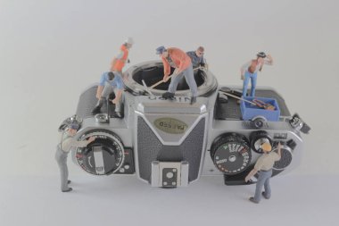 Mini Insanlar, kamera Hizmetleri figürü