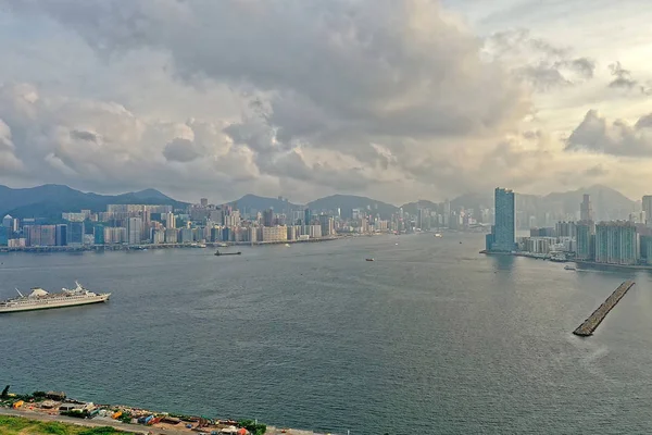 13 Temmuz 2019 Hong Kong Adası ve Kowloon