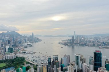 r 27 Temmuz 2019 Skyline ve Victoria Limanı