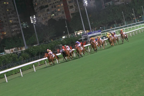 Paardenrennen bij Hong Kong Jockey Club — Stockfoto