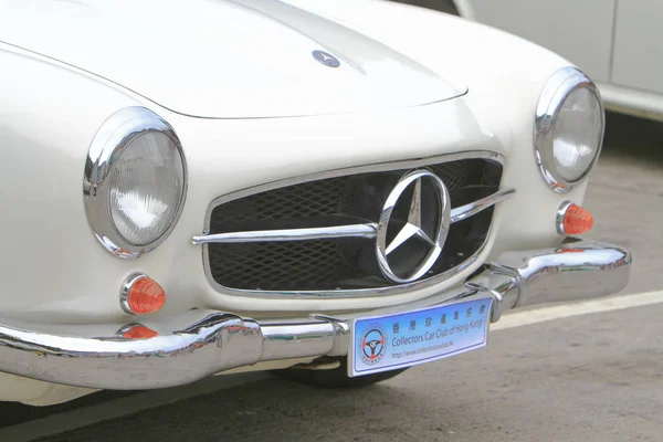 Un grupo de coches clásicos en Hong Kong — Foto de Stock