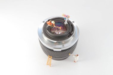 mini lens temizleyerek mini woker eğlenceli.