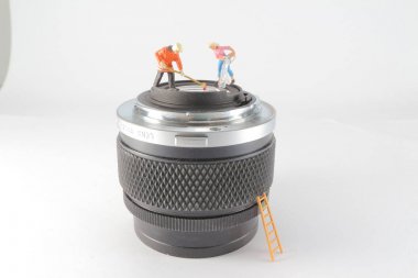 mini lens temizleyerek mini woker eğlenceli.