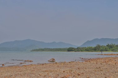yaz aylarında bir Nai Chung Çakıl Plajı