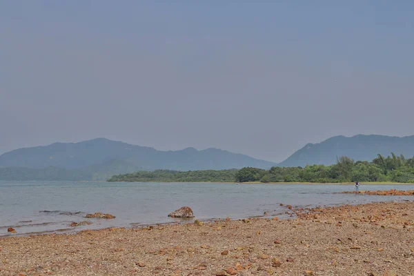 yaz aylarında bir Nai Chung Çakıl Plajı