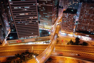 23 Ağu 2019 Gece Hong Kong şehir merkezinde trafik