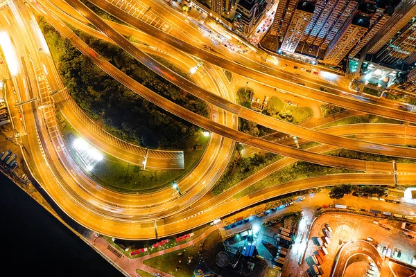 23 Ağu 2019 Gece Hong Kong şehir merkezinde trafik