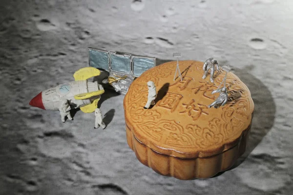 fun of space men walk on the moon cake