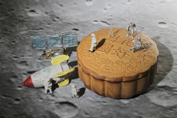 fun of space men walk on the moon cake
