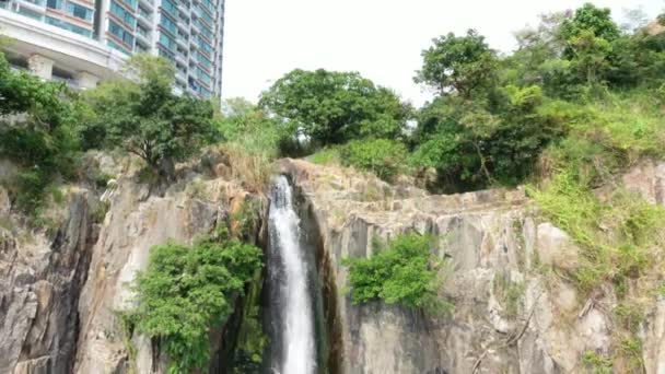 Waterfall Bay Park Het Waterfall Bay Park Bij Hong Kong — Stockvideo