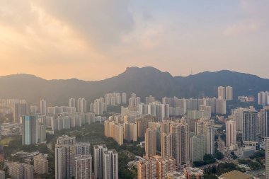 19 Ekim 2019, Kowloon şehri bölgesi, Aslan Anka 'nın yanındaki ev.