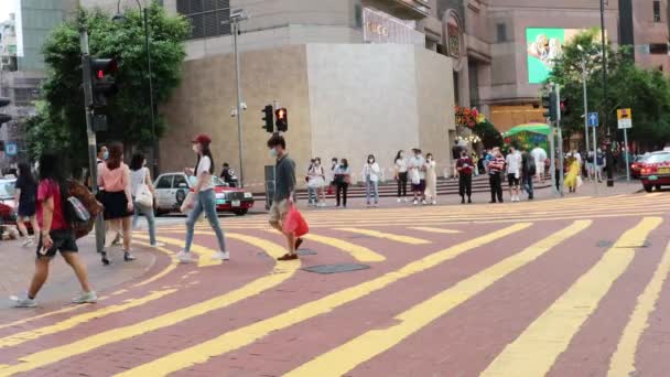 Mars 2020 Hongkong Personer Som Promenerar Shoppingområdet Causeway Bay — Stockvideo