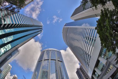 20 Haziran 2020 'de Amirallikteki ofis inşaatı ve otel grubu