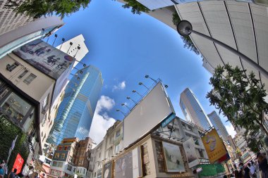 Causeway Körfezi 'nin çok kalabalık alışveriş bölgesi, hk 20 Haziran 2020 