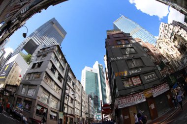 20 Haziran 2020 Causeway Körfezi 'nde çok kalabalık bir alışveriş bölgesi. 