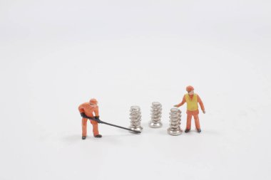 Mini İşçi vidayı aldı..