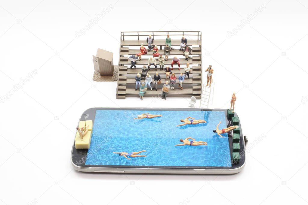 figures are enjoy to swimming mobile phone