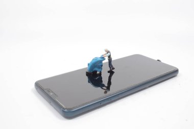 Daha temiz bir minyatür yüz yıkama ve akıllı telefon temizleme