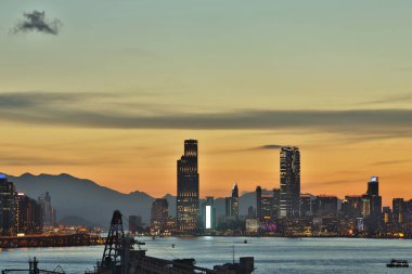 Akşam saatinden sonra Hong Kong 'da 28 Temmuz 2020