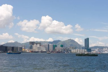 30 Mayıs 2007 'de, Hong Kong' daki Skyline adasının manzarası. 