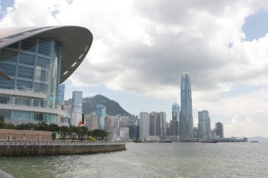 30 Mayıs 2007 'de, Hong Kong' daki Skyline adasının manzarası. 