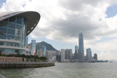 30 Mayıs 2007 'de, Hong Kong' daki Skyline adasının manzarası. 