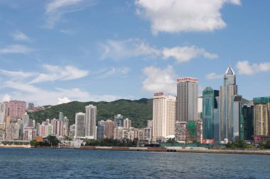 30 Mayıs 2007 'de, Hong Kong' daki Skyline adasının manzarası. 