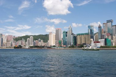 30 Mayıs 2007 'de, Hong Kong' daki Skyline adasının manzarası. 