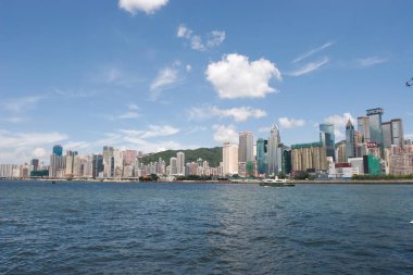 30 Mayıs 2007 'de, Hong Kong' daki Skyline adasının manzarası. 