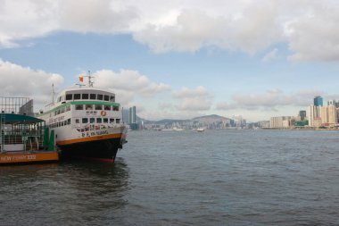 30 Mayıs 2007 'de, Hong Kong' daki Skyline adasının manzarası. 