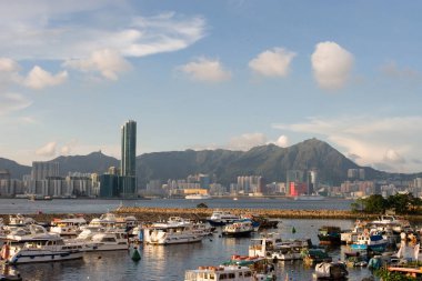 30 Mayıs 2007 'de, Hong Kong' daki Skyline adasının manzarası. 