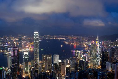 3 Haziran 2007 Hong Kong gecesi, Zirveden Manzara,