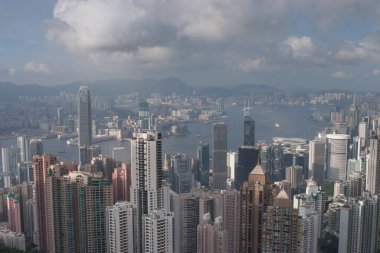 The Peak bakış açısından Hong Kong panoramik manzarası. 3 Haziran 2007