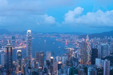 Hong Kong gecesi, The Peak 'ten View, 3 Haziran 2007