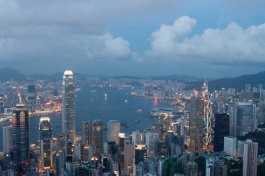 Hong Kong gecesi, The Peak 'ten View, 3 Haziran 2007