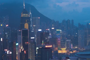 2 Haziran 2207 Kızıl Tütsü Yakma Zirvesi 'nden HK ufuk çizgisi