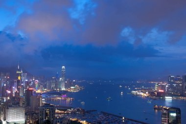 2 Haziran 2207 Kızıl Tütsü Yakma Zirvesi 'nden HK ufuk çizgisi