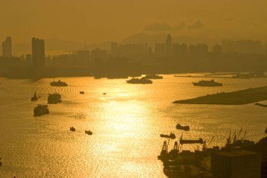 Gün batımında Victoria Limanı, Devils Peak hk25 Mayıs 2007