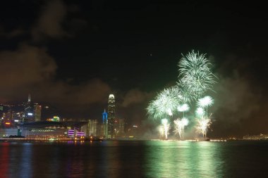 A Symphony of Lights 1 Temmuz 2007 'de Victoria Limanı' nda gerçekleştirilen muhteşem ışık ve ses gösterisidir.