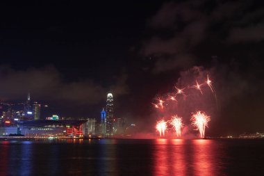 A Symphony of Lights 1 Temmuz 2007 'de Victoria Limanı' nda gerçekleştirilen muhteşem ışık ve ses gösterisidir.