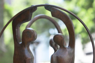  Olimpik Park 'taki metalden sanat heykelleri. 8 Temmuz 2007