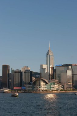 Yaz mevsiminde 3 Ağustos 2007 Hong Kong Victoria Limanı