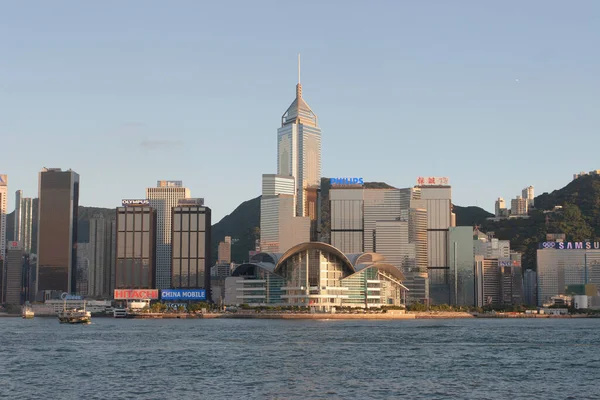 Yaz mevsiminde 3 Ağustos 2007 Hong Kong Victoria Limanı