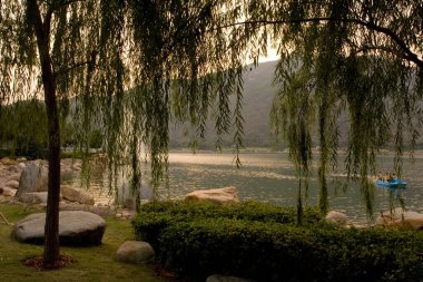 2 Aralık 2007 'de kırmızı günbatımının güzel manzarası