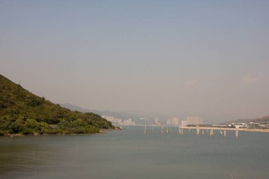 Sunny Bay Plajı 'ndaki doğa manzarası, Hong Kong 2 Aralık 2007